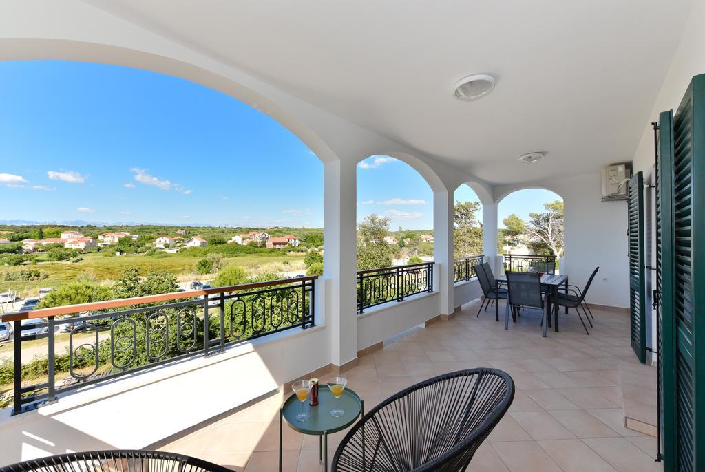 Mediterraneo Garden Apartments Petrcane Εξωτερικό φωτογραφία