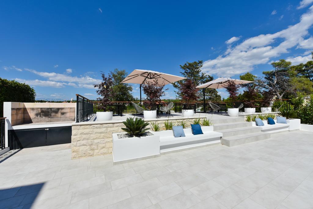 Mediterraneo Garden Apartments Petrcane Εξωτερικό φωτογραφία